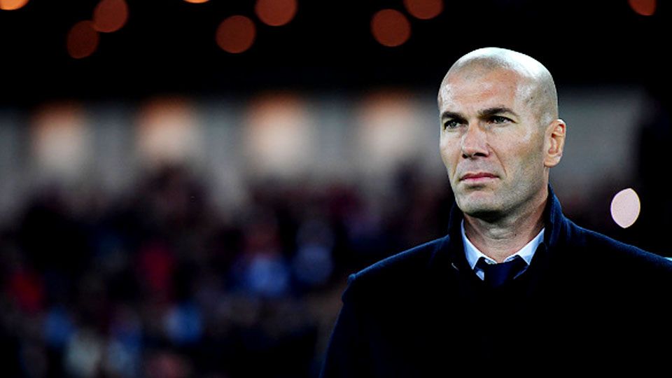Zinedine Zidane bakal ajukan banding terkait kartu merah Ronaldo. Copyright: © Masterpress/Getty Images